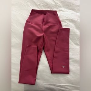 Pink Alo Leggings!